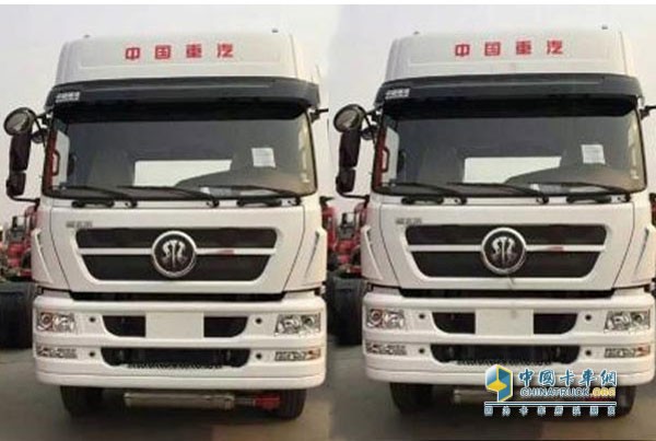 中國(guó)重汽斯太爾D7B危險(xiǎn)專用牽引車