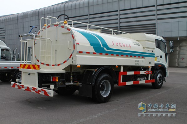 福田瑞沃 瑞沃中馳 4X2 多功能灑水車(chē)（外飾）