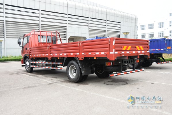 福田瑞沃 康明斯ISF3.8L 168馬力 4X2 載貨車（外觀）