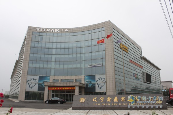 汕德卡最強4S店遼寧鑫鼎實業(yè)