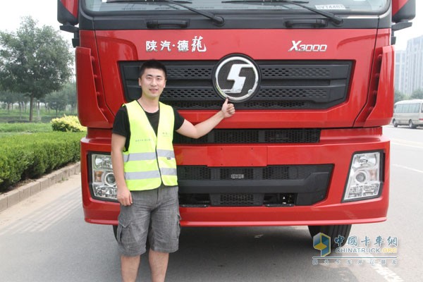 價(jià)值承載 貨通天下 陜汽重卡全系載貨車“百城聯(lián)動(dòng)”上市