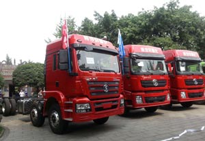 陜汽全系載貨車“百城聯(lián)動(dòng)”上市發(fā)布震撼天府之都