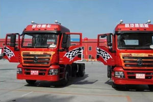 陜汽“雷霆行動(dòng)”營口火熱開啟 卡車特技極限體驗(yàn)引爆現(xiàn)場 