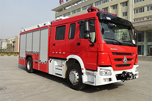 山東消防總隊(duì)裝備28臺(tái)中國(guó)重汽城市主戰(zhàn)消防車
