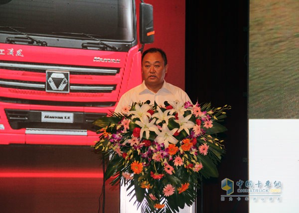 徐工集團汽車事業(yè)部總經(jīng)理助理、營銷公司總經(jīng)理陳景哲