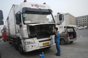 乘龍汽車(chē)“冰”力全開(kāi) 上門(mén)服務(wù)清涼到家