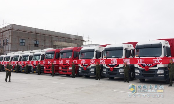 首批交付的曼恩卡車(chē)