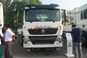 中國(guó)重汽 T5G 4X2 210馬力 國(guó)五 揚(yáng)塵車(chē)