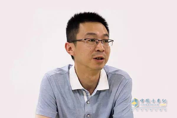 江淮汽車(chē)帥鈴營(yíng)銷公司副總經(jīng)理張中先生致辭