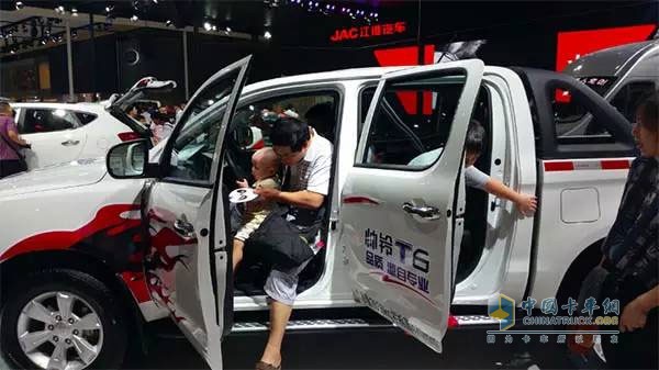 “質(zhì)”動蓉城 帥鈴T6出擊成都車展 