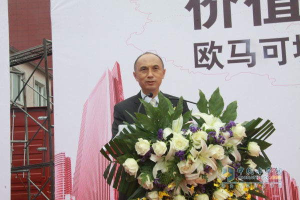 歐馬可事業(yè)本部副部長(zhǎng)，營(yíng)銷公司經(jīng)理李智