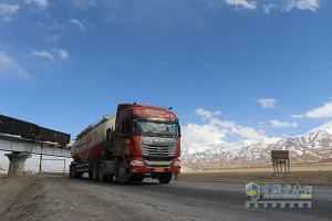 青藏線上追聯(lián)合 聯(lián)合卡車U420奪冠表現(xiàn)
