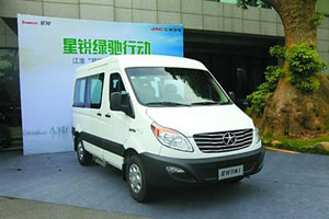 江淮汽車推出城市物流利器 星銳節(jié)油王城市物流車 