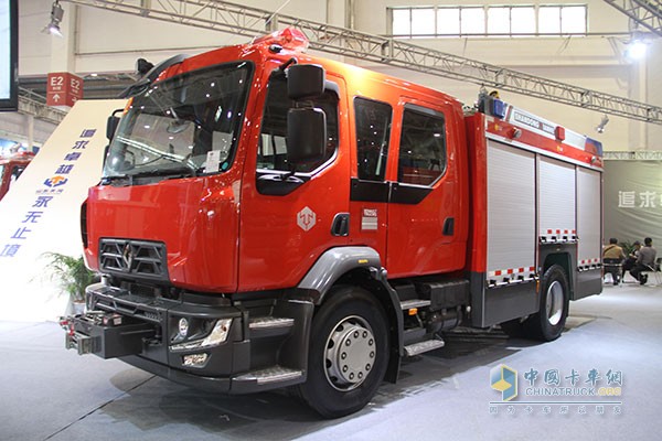 豪車展 看盡第十六屆國際消防設(shè)備展上的卡車底盤