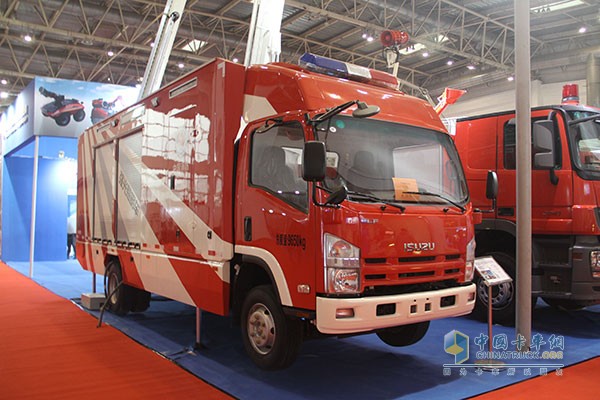 豪車展 看盡第十六屆國際消防設(shè)備展上的卡車底盤