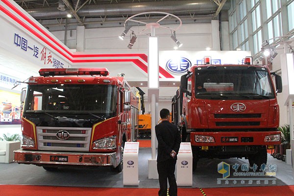 豪車展 看盡第十六屆國際消防設(shè)備展上的卡車底盤