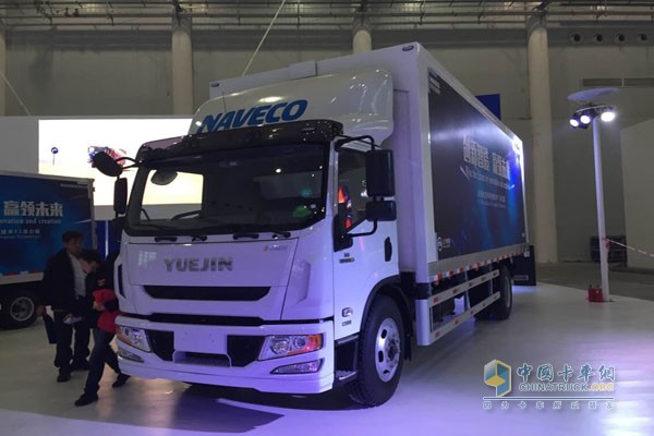 2015中國(guó)商用車展南京依維柯、江鈴汽車攜輕卡產(chǎn)品亮相
