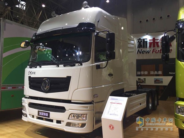 東風(fēng)特商CNG牽引車(chē)