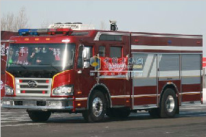 一汽解放 220馬力 4×2 城市主戰(zhàn)消防車(chē)