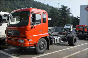 東風商用車 天錦 東風160馬力 4X2 國四牽引車