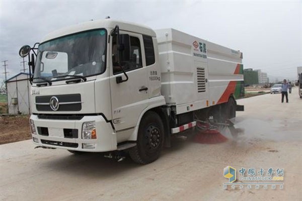 石煤機(jī)清掃類(lèi)環(huán)衛(wèi)車(chē)