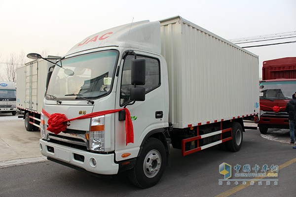最佳車輛+空前優(yōu)惠！軍瑞通達(dá)江淮帥鈴京五產(chǎn)品團(tuán)購會完滿