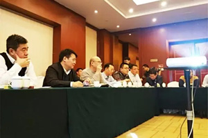 中國重汽聚焦運(yùn)煤專線 讓利用戶