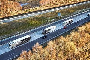 重磅！戴姆勒卡車組隊(duì)無人駕駛 