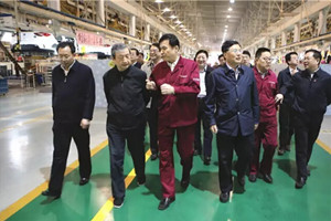 中共中央政治局委員、國(guó)務(wù)院副總理馬凱來(lái)江淮汽車(chē)調(diào)研