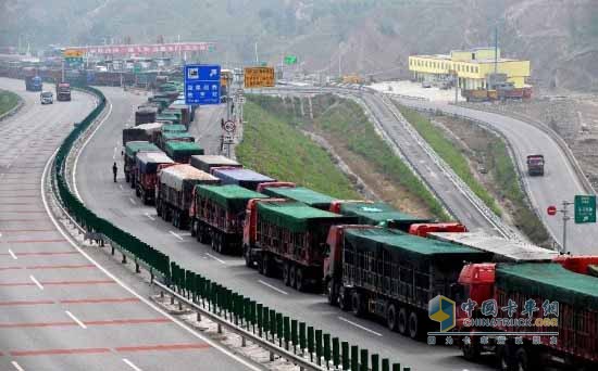 運輸車輛超55噸嚴(yán)禁上路