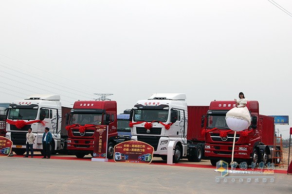 中國重汽汕德卡、斯太爾2016購車嘉年華活動(dòng)在石家莊舉行