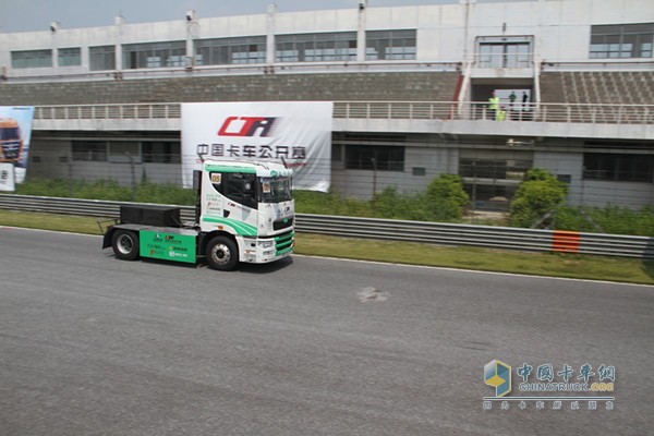 華菱重卡參加中國(guó)卡車公開(kāi)賽