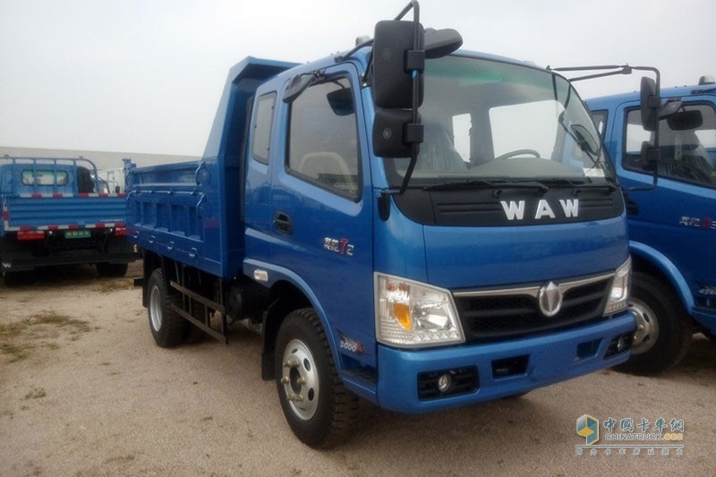 奧馳汽車(chē) 宏瑞82馬力4*2工卸車(chē)  單排