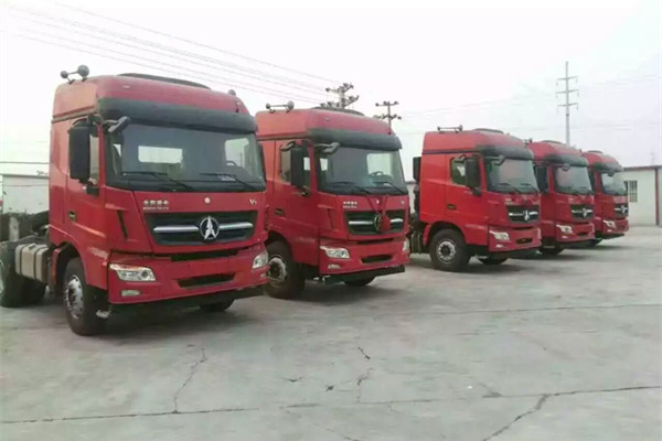 山東興沃汽車有限公司低價處理4臺輕體430馬力北奔V3車