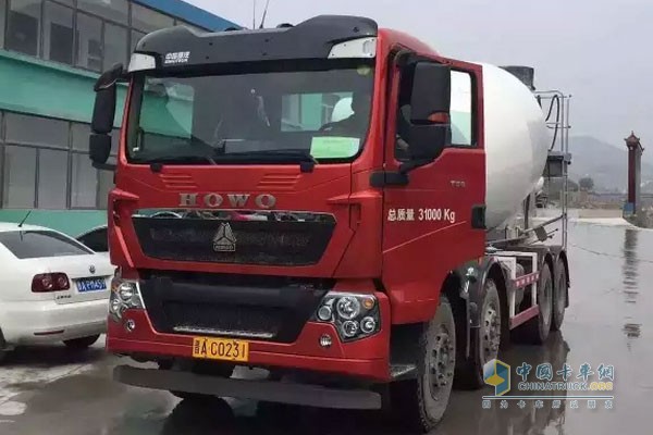 輕量化攪拌車(chē)