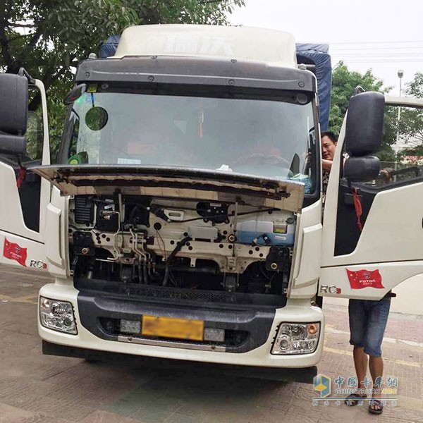 發(fā)生故障的瑞沃卡車(chē)