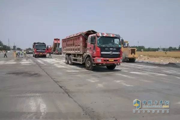 福田瑞沃渣土車(chē)