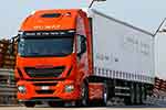 4臺Stralis Hi-Way交付速通物流