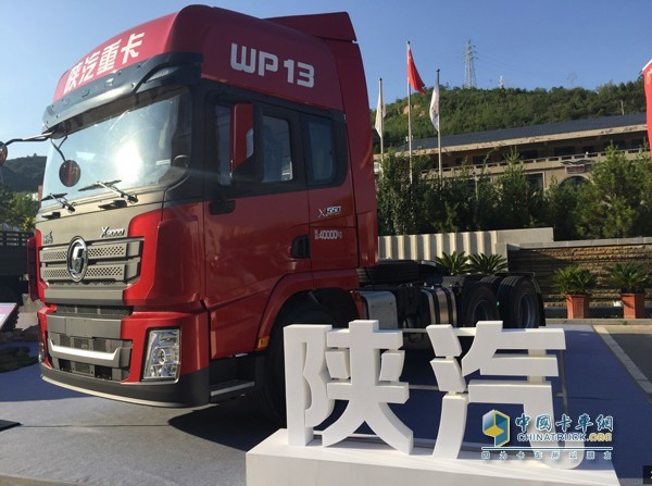 陜汽德龍X3000黃金版牽引車(chē)