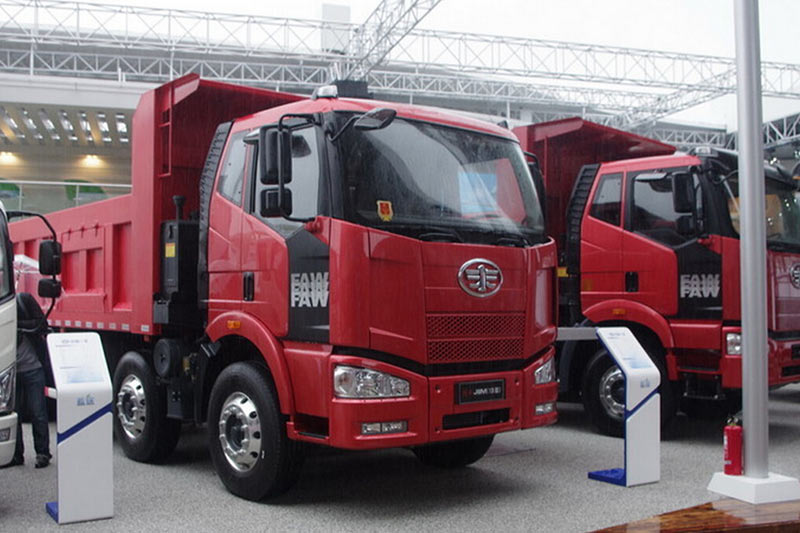 一汽解放 J6M準重卡 2013款 280馬力 8X4自卸車(CA3310P63K2L2T4E4)