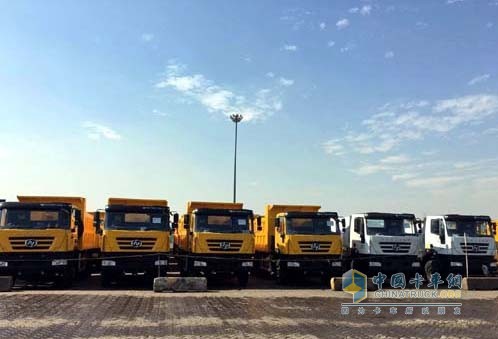 上汽紅巖出口巴基斯坦車輛