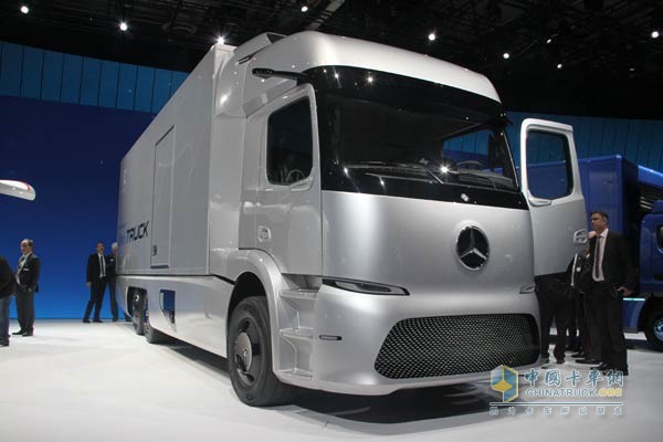 零排放、低噪音可實(shí)現(xiàn)載重行駛200公里的Urban eTruck