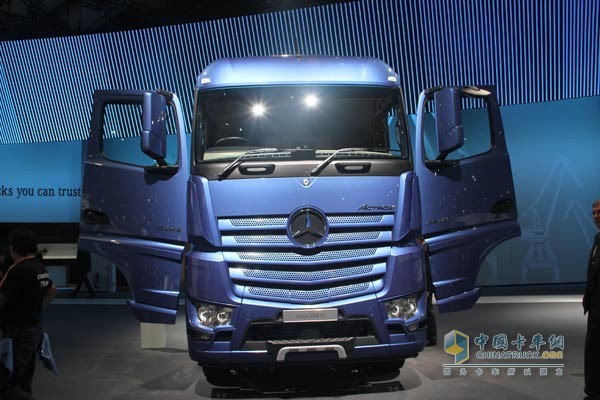 奔馳2848 6×4牽引車(chē)