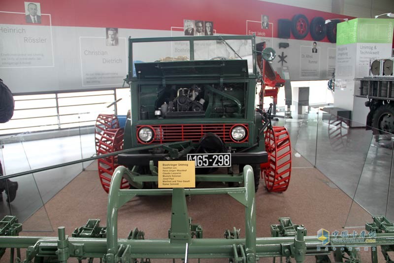 一汽解放 J6P重卡 標(biāo)載型 420馬力 6X2 國(guó)五牽引車(chē)(CA4250P66K24T3E5)