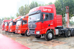老粉絲來(lái)點(diǎn)贊 陜汽新款X3000亮相濟(jì)南車(chē)展