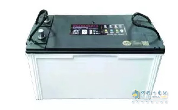 整車B10壽命達(dá)到80萬(wàn)公里，發(fā)動(dòng)機(jī)更是創(chuàng)造100公里無(wú)大修的國(guó)內(nèi)最高紀(jì)錄，標(biāo)配免維護(hù)蓄電池，無(wú)需添加電解液，減少用戶維護(hù)成本。
