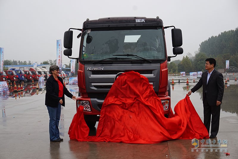 卡車界的華爾茲 時(shí)代、瑞沃挑戰(zhàn)賽酣戰(zhàn)鄭州
