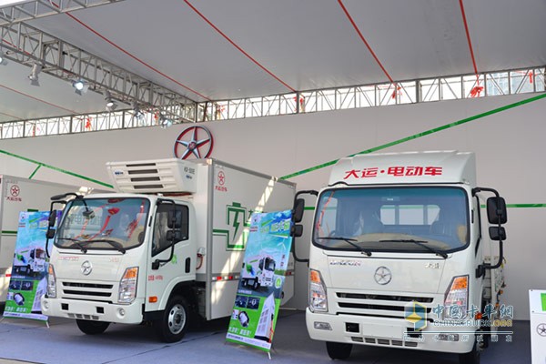 大運(yùn)純電動汽車