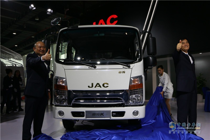 2016廣州商用車展 江淮“三鈴”實(shí)現(xiàn)品牌躍升