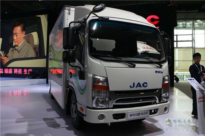 2016廣州商用車展 江淮“三鈴”實(shí)現(xiàn)品牌躍升